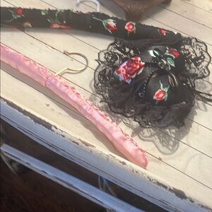 Black and Pink padded hangers & hanging heart Accessories Set with Floral Design